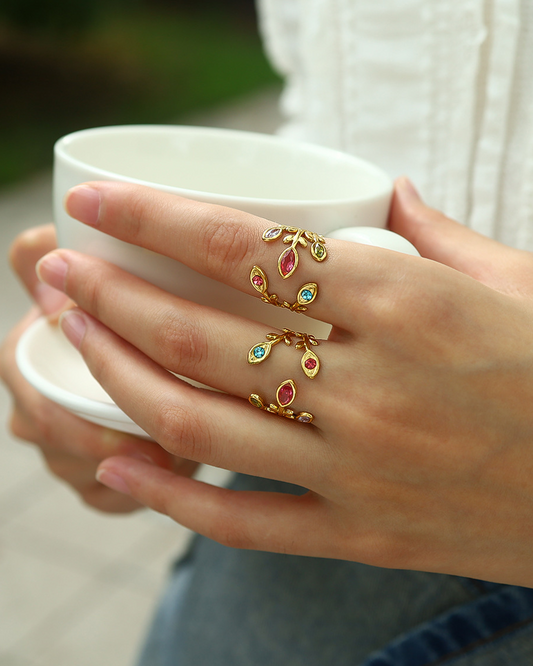 Sylvia Leaf Golden Ring