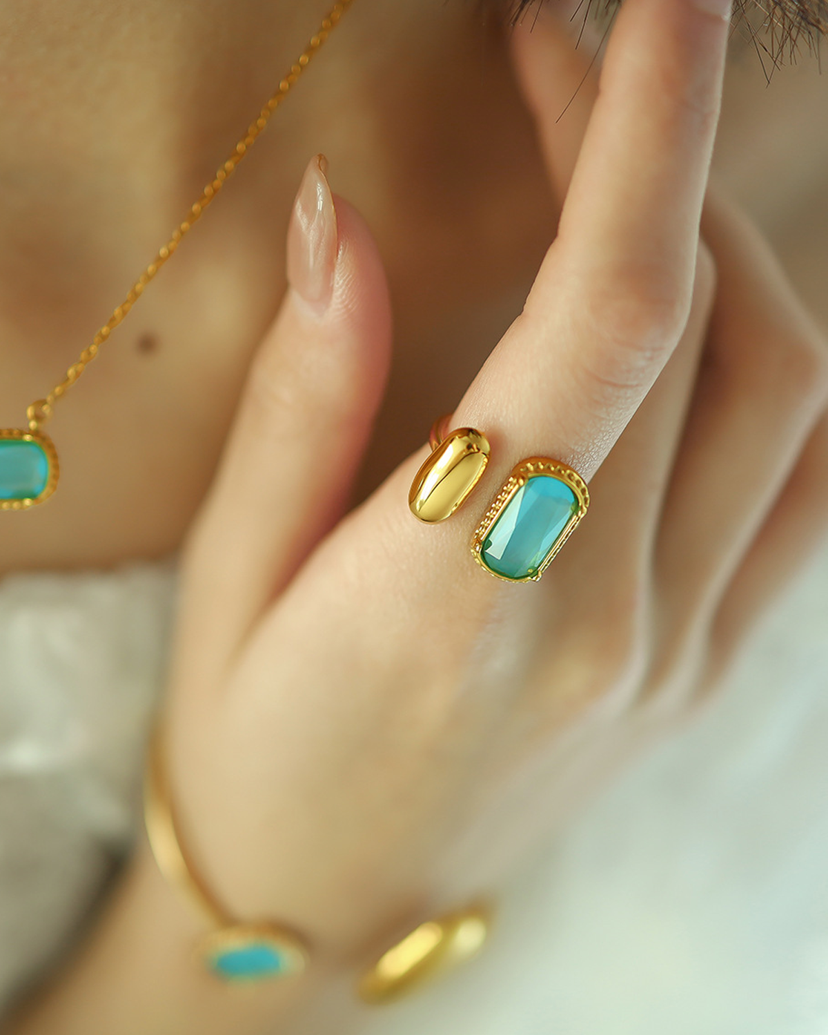 Sabina Blue Stone Golden Ring