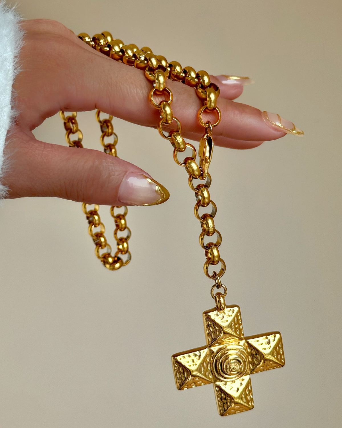 Geraldine Chunky Cross Golden Pendant Necklace