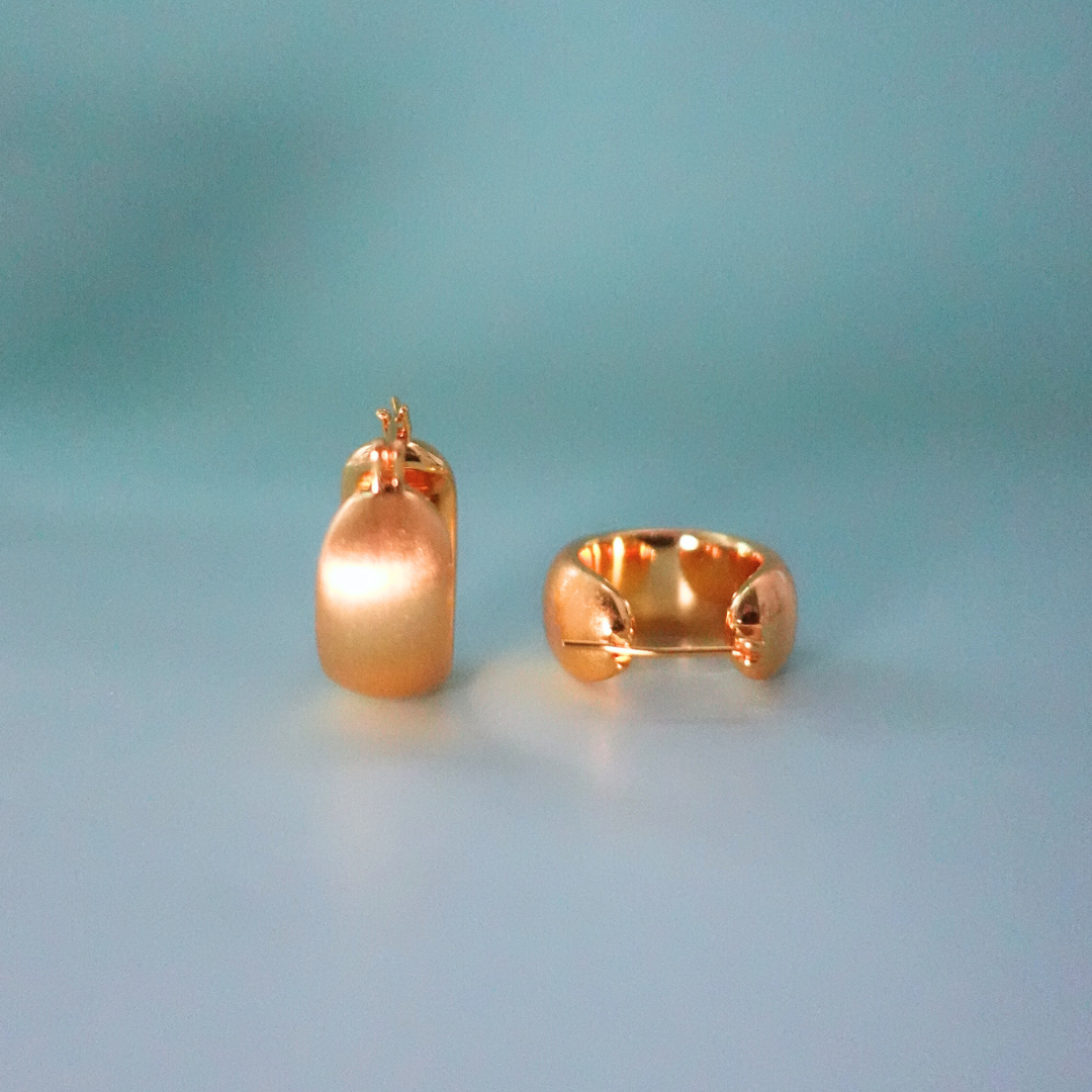 Breenda Classic Golden Hoop Earrings