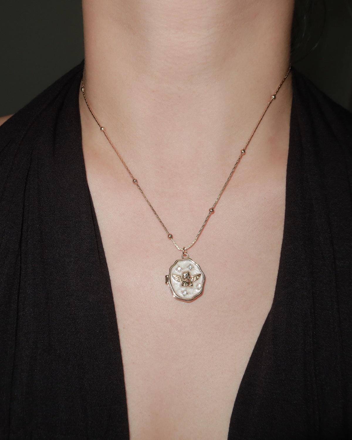 Enamel Angle Shell Locket Golden Pendant Necklace