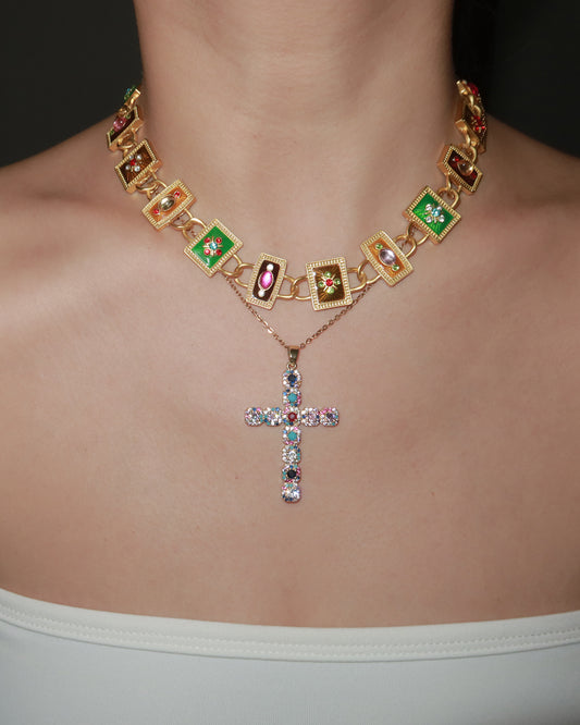 Venus Romantic Enamel Glaze Medieval Golden Necklace