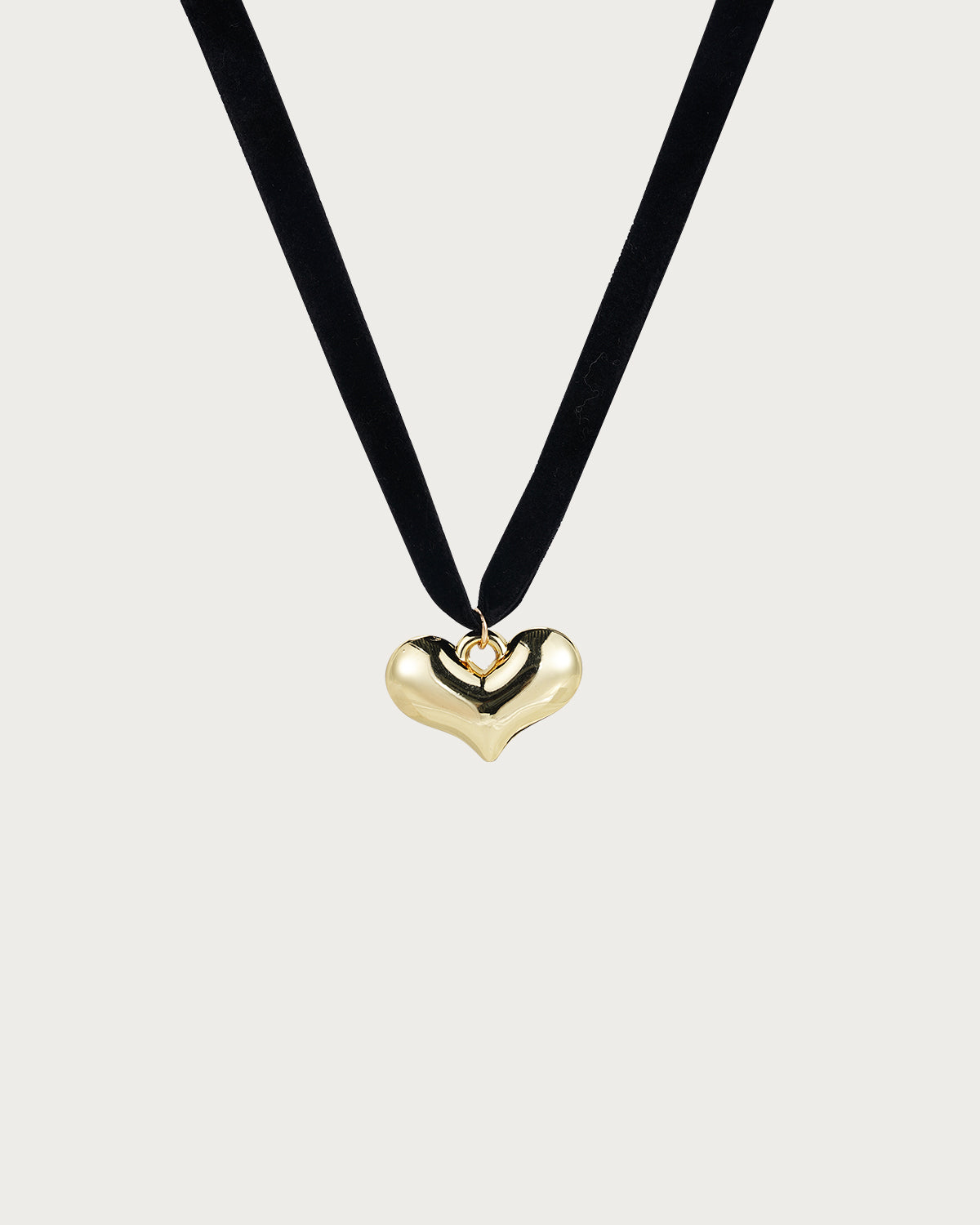 Collar con colgante de corazón de plata