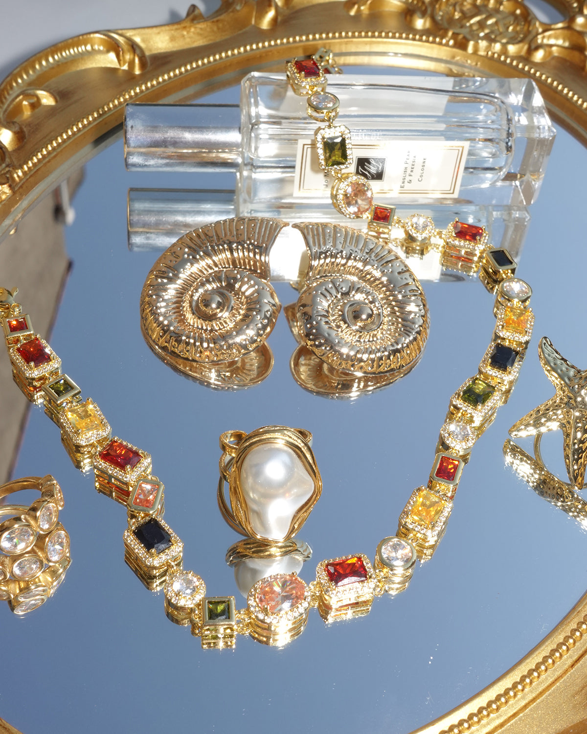 Mona Vintage Luxury Square Golden Necklace