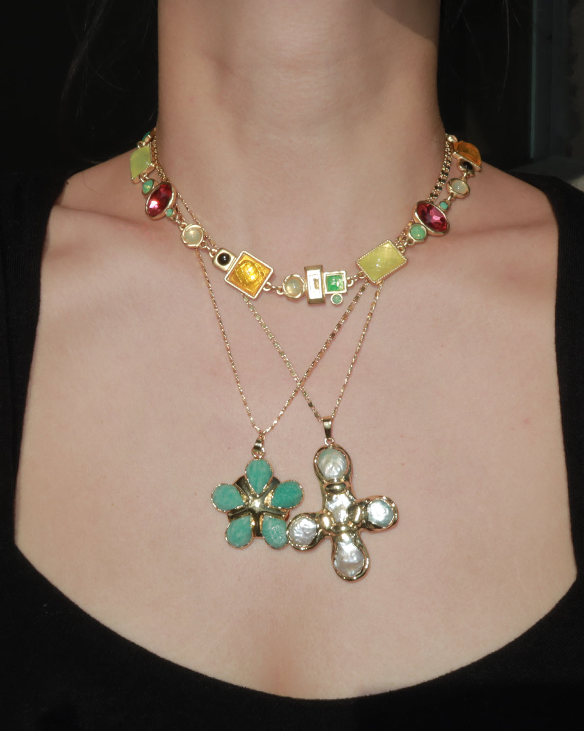 Lola Green Flower Golden Pendant Necklace