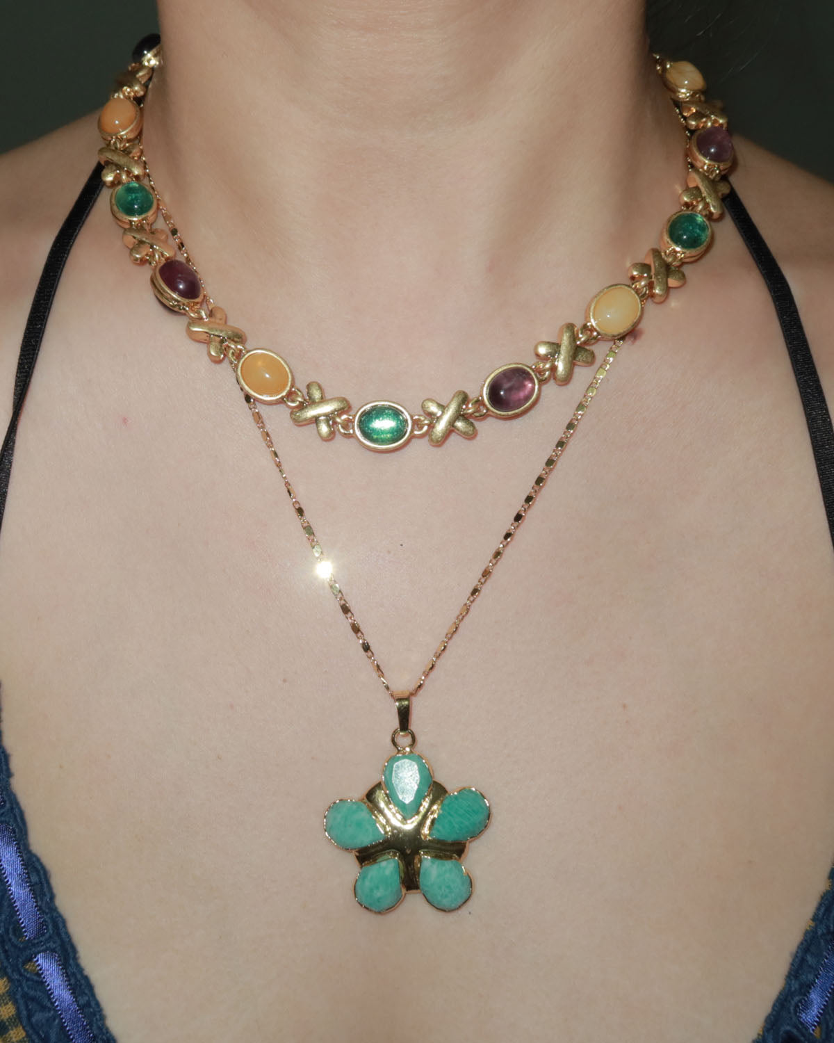 Lola Green Flower Golden Pendant Necklace