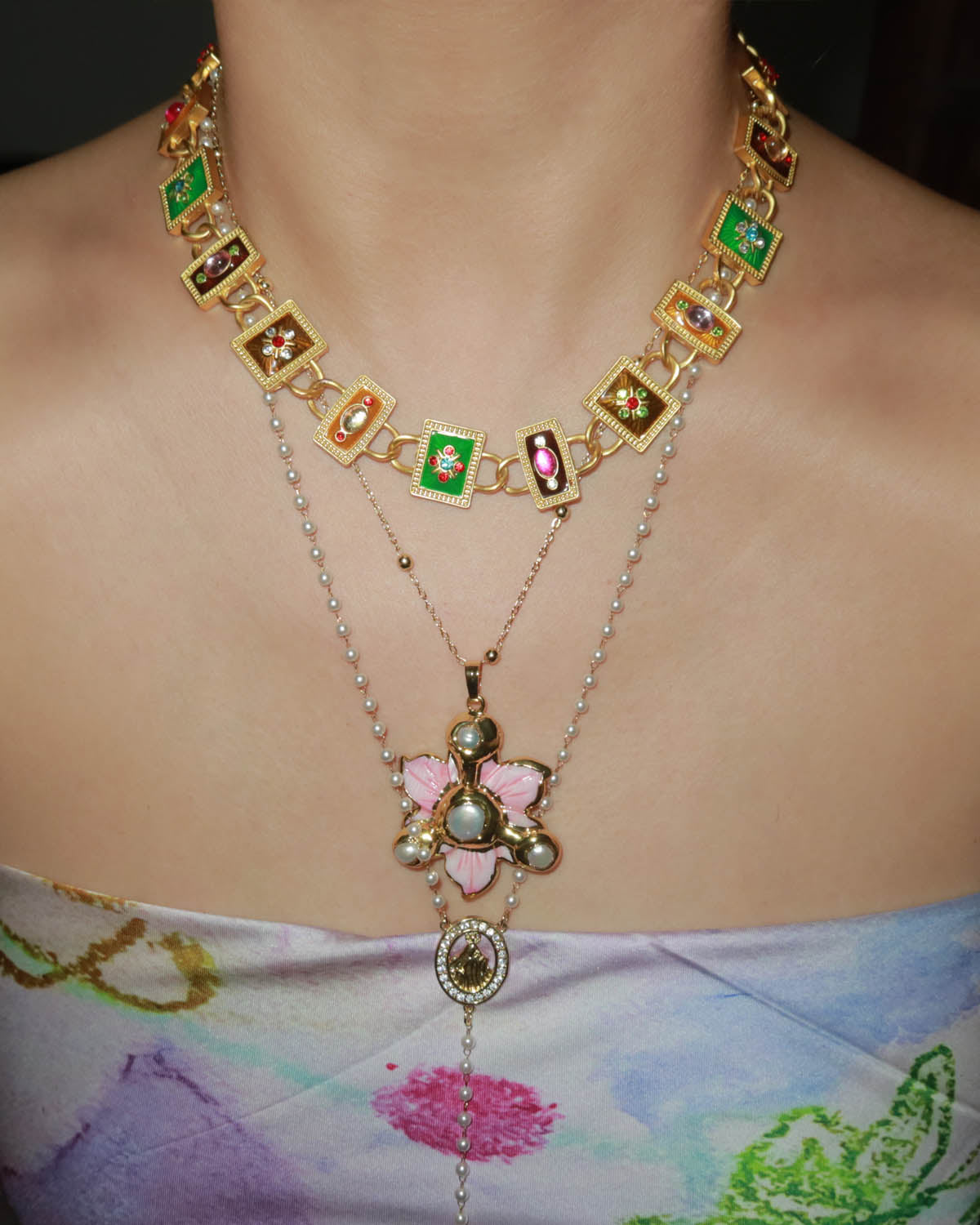 Alisa Pearl Flower Golden Pendant Necklace(4 Colors)