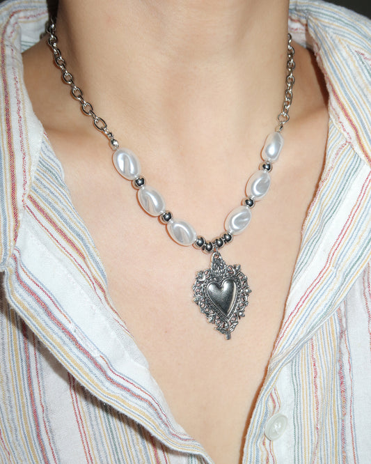 Ivy Heart Baroque Silver Necklace