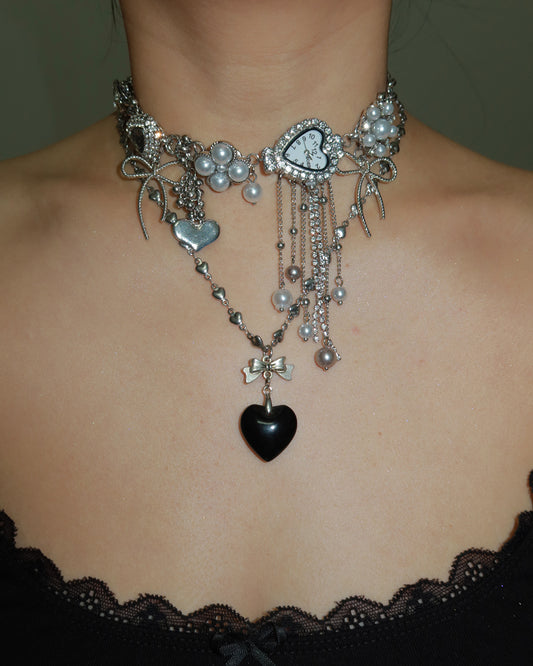 Jodie Sweet Bow Heart Pearl Clock Necklace