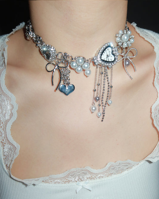 Jodie Sweet Bow Heart Pearl Clock Necklace