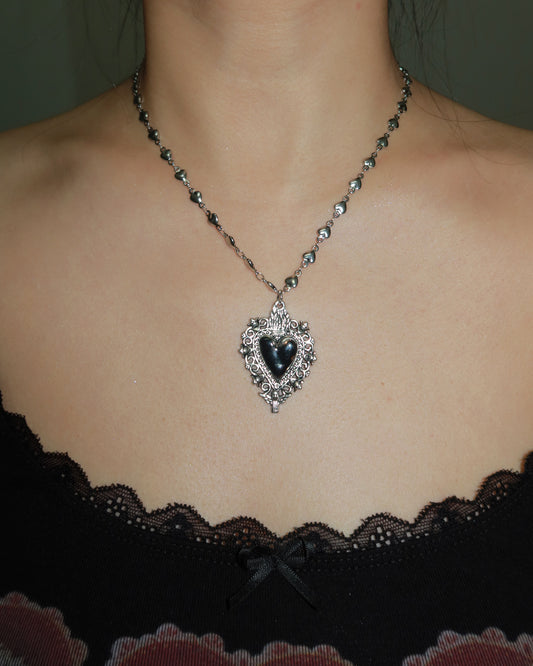 Cathy Vintage Black Heart Silver Pendant Necklace