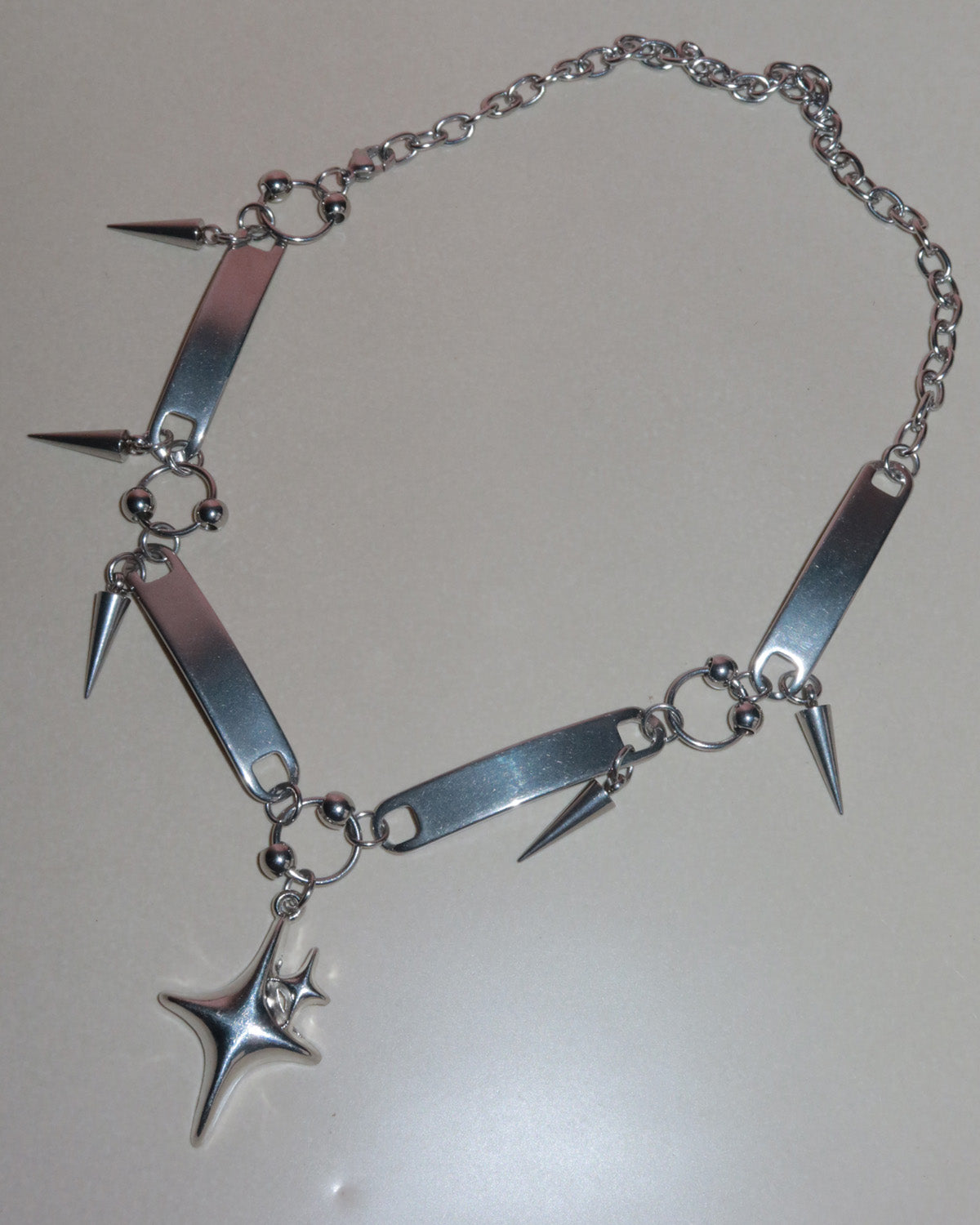 Lee Star Rivet Silver Choker Necklace