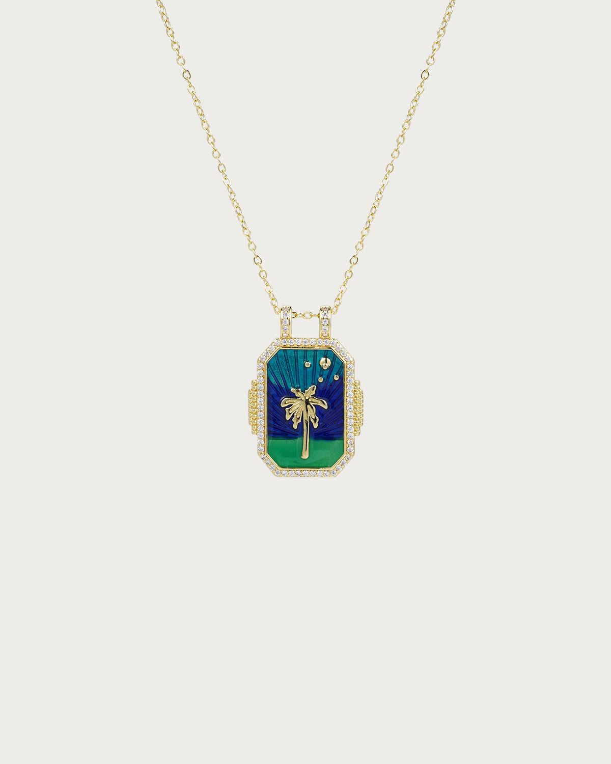 Collar con colgante dorado de carta del Tarot