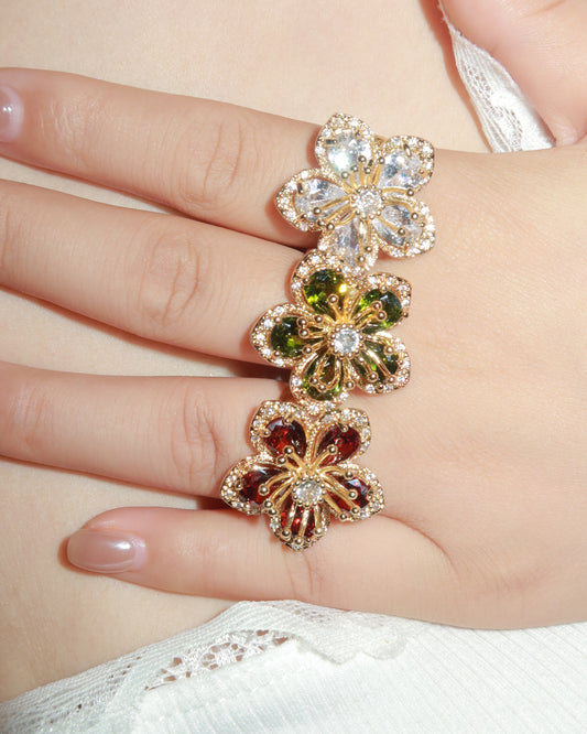 Denise White Flower Golden Ring