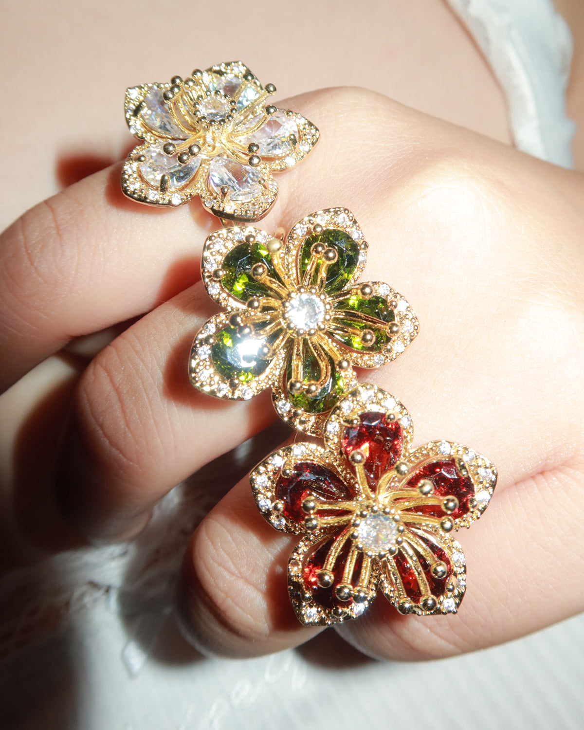 Denise Rose Red Flower Golden Ring