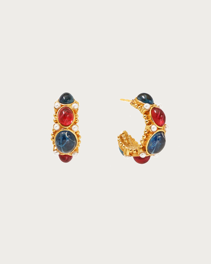 Pendientes de aro dorados de lujo con perla de corte retro