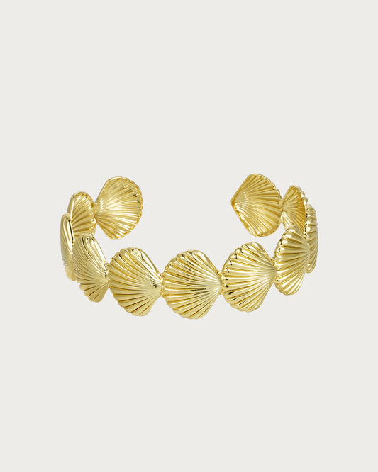 Brazalete de concha dorada