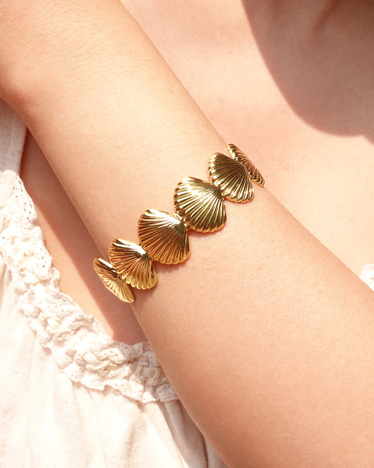 Shell Golden Bangle