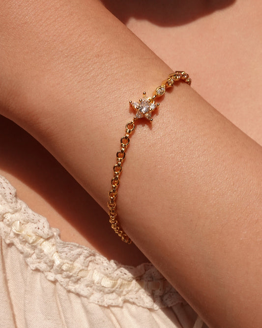 Sparkling Star Golden Bracelet