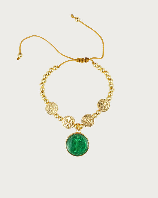 Pulsera de cuentas verdes doradas de la Virgen María