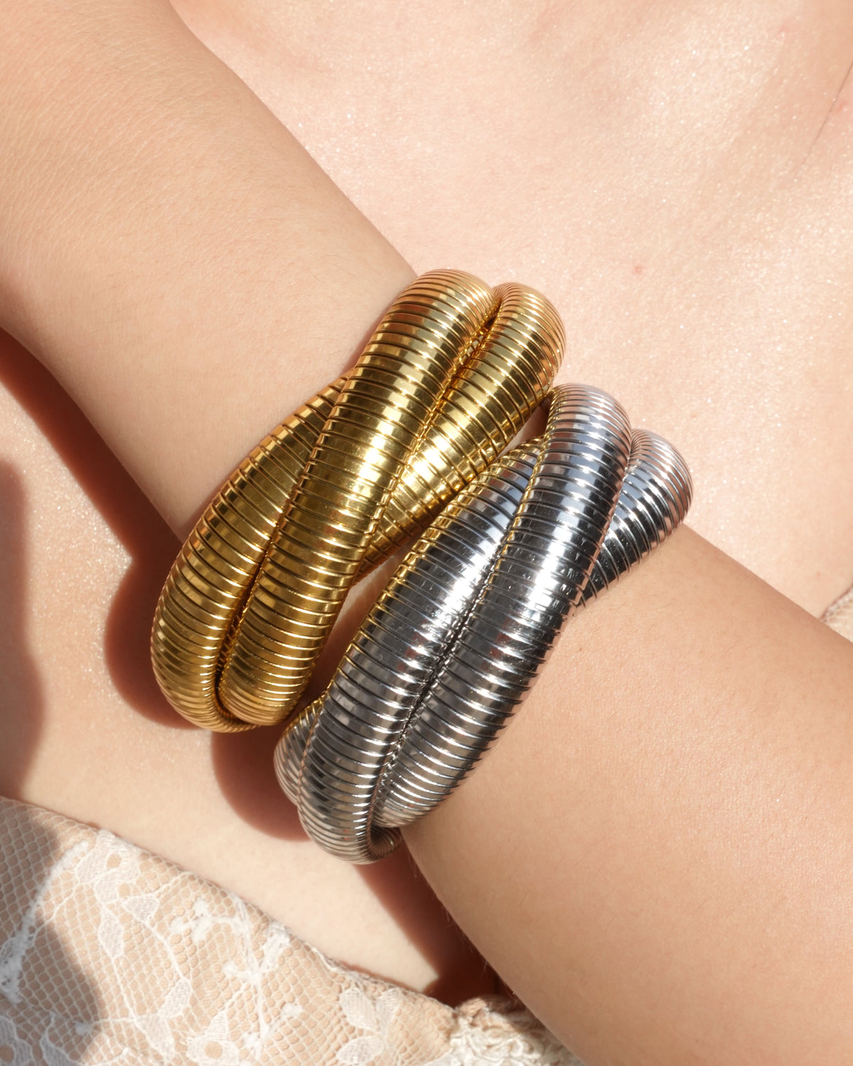 Kelly Loop Retro Silver Bracelet