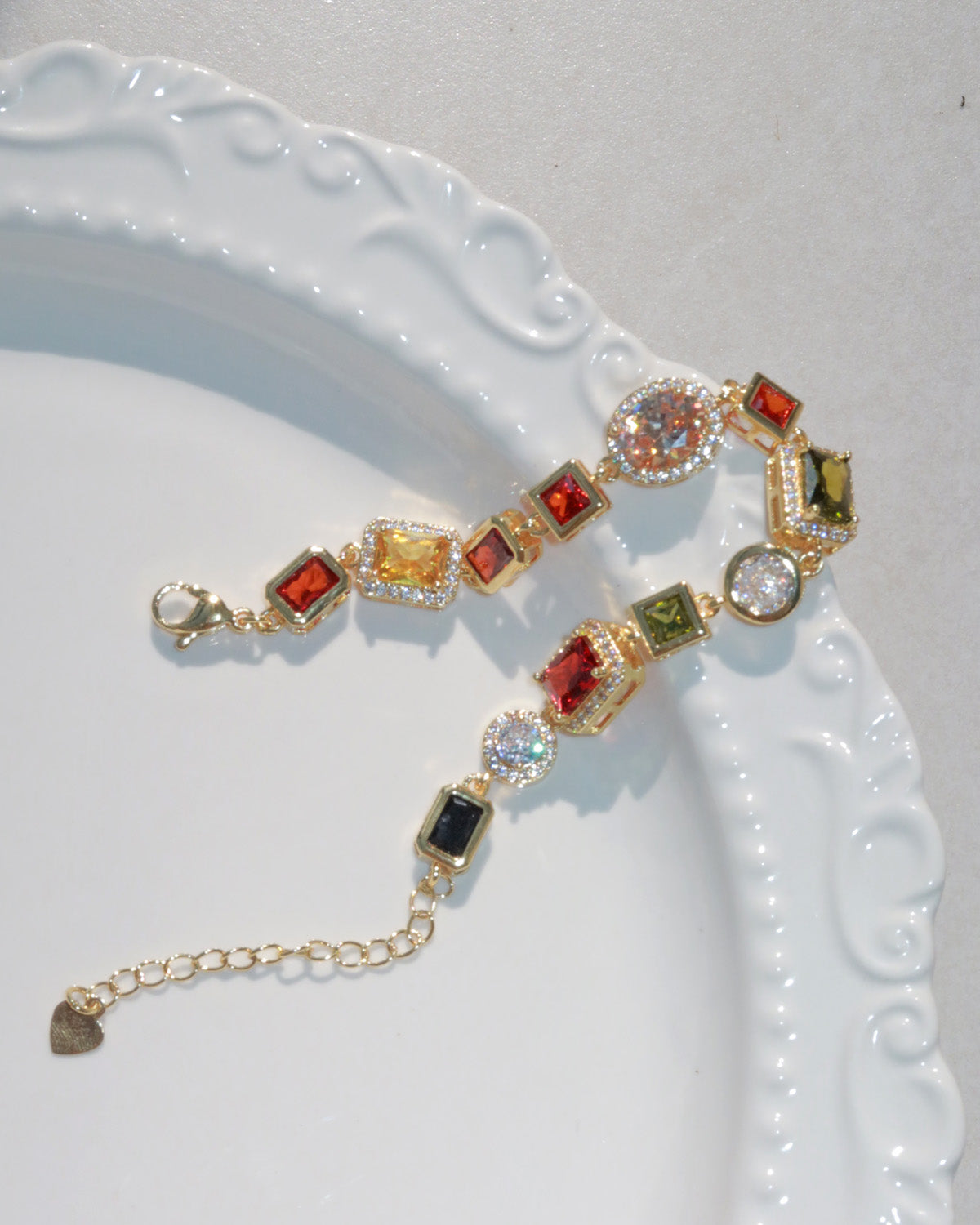 Mona Vintage Luxury Square Golden Bracelet