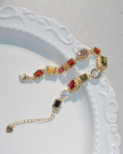 Mona Vintage Luxury Square Golden Bracelet