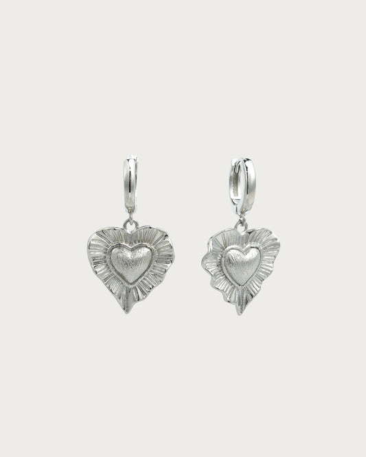 Pendientes de aro de plata con forma de corazón