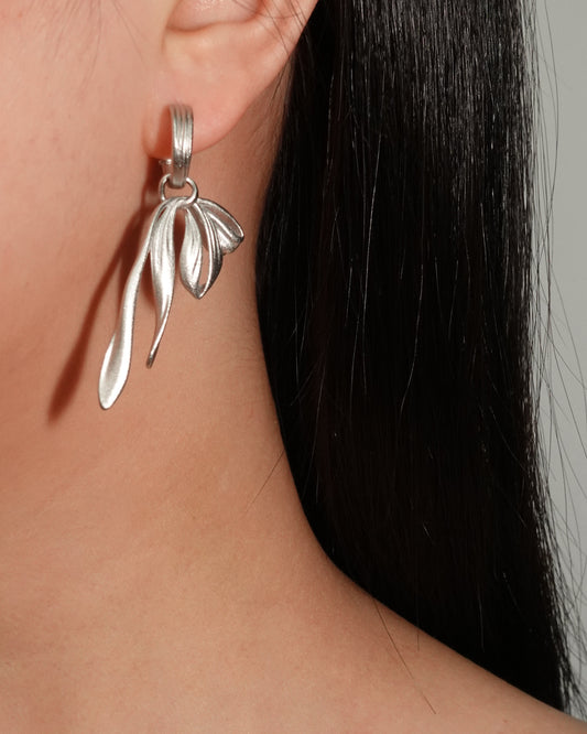Pendientes de plata con lazo de ballet