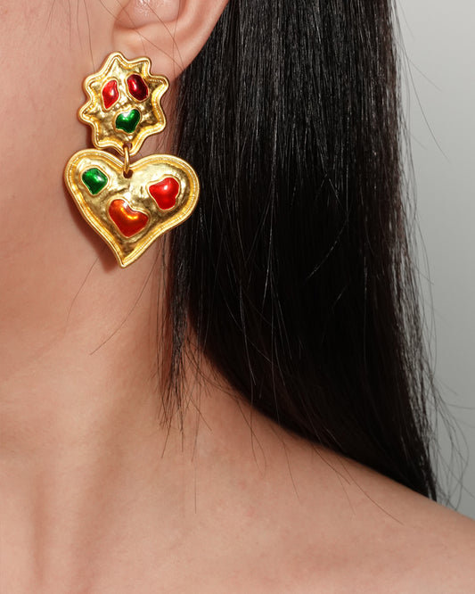 Pendientes colgantes dorados con forma de corazón retro