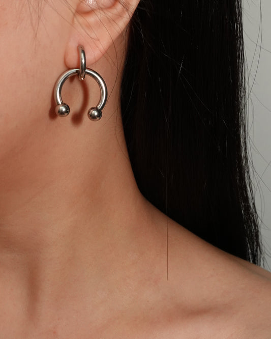 Pendientes de aro de plata con forma de herradura