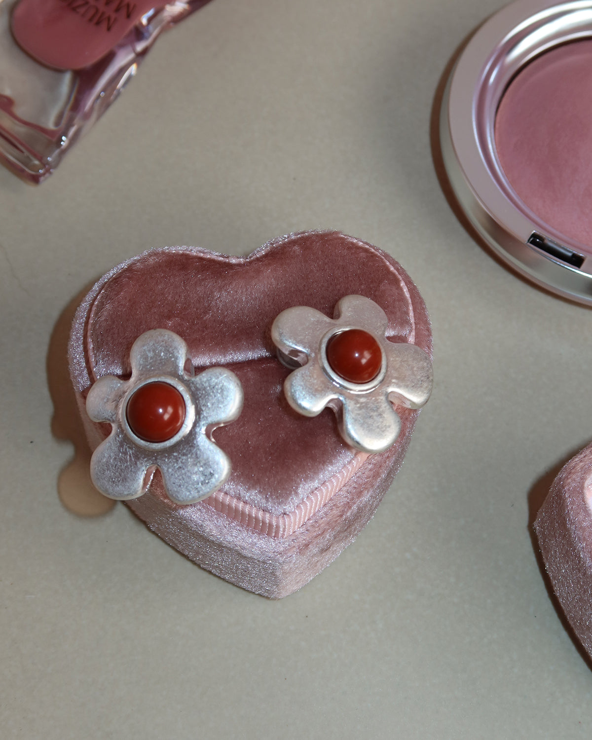 Susie Natural Stone Flower Siliver Stud Earrings