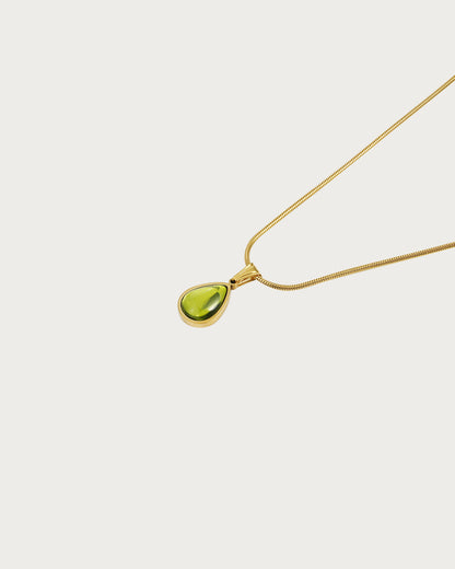 Collar con colgante de gota de agua verde dorado