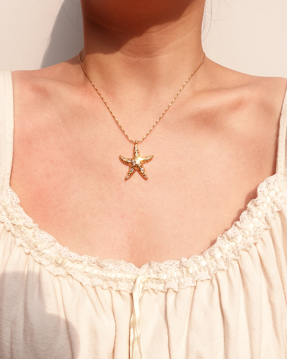 Starfish Pearl Golden Pendant Necklace