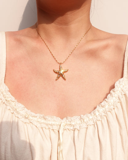 Starfish Pearl Golden Pendant Necklace