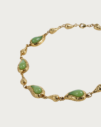 Collar vintage de resina verde y dorado