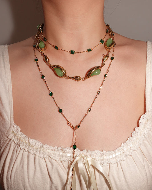 Vintage Resin Green Golden Necklace
