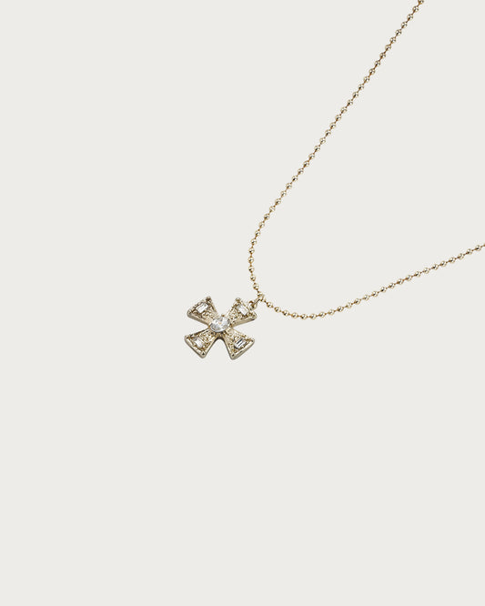 Collar de plata con cruz de doble capa