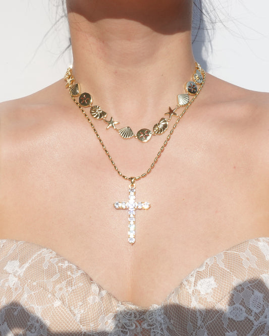 Meredith Star Shell Golden Necklace