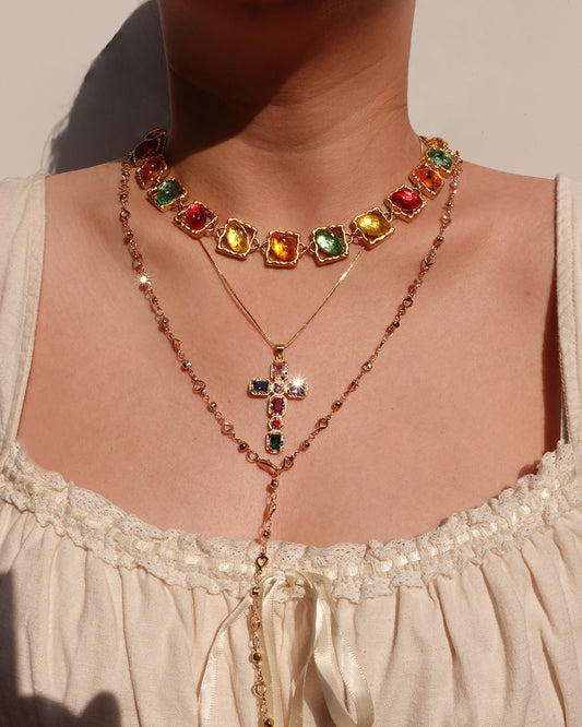 Collar dorado de caramelo