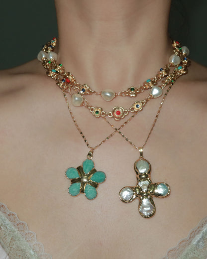 Lola Green Flower Golden Pendant Necklace