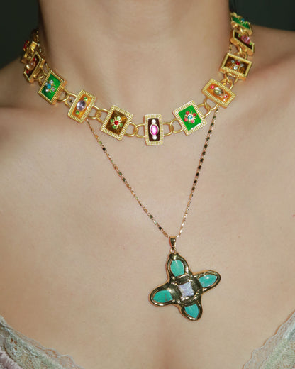 Venus Romantic Enamel Glaze Medieval Golden Necklace