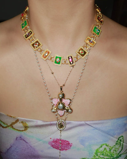 Alisa Pearl Flower Golden Pendant Necklace(4 Colors)