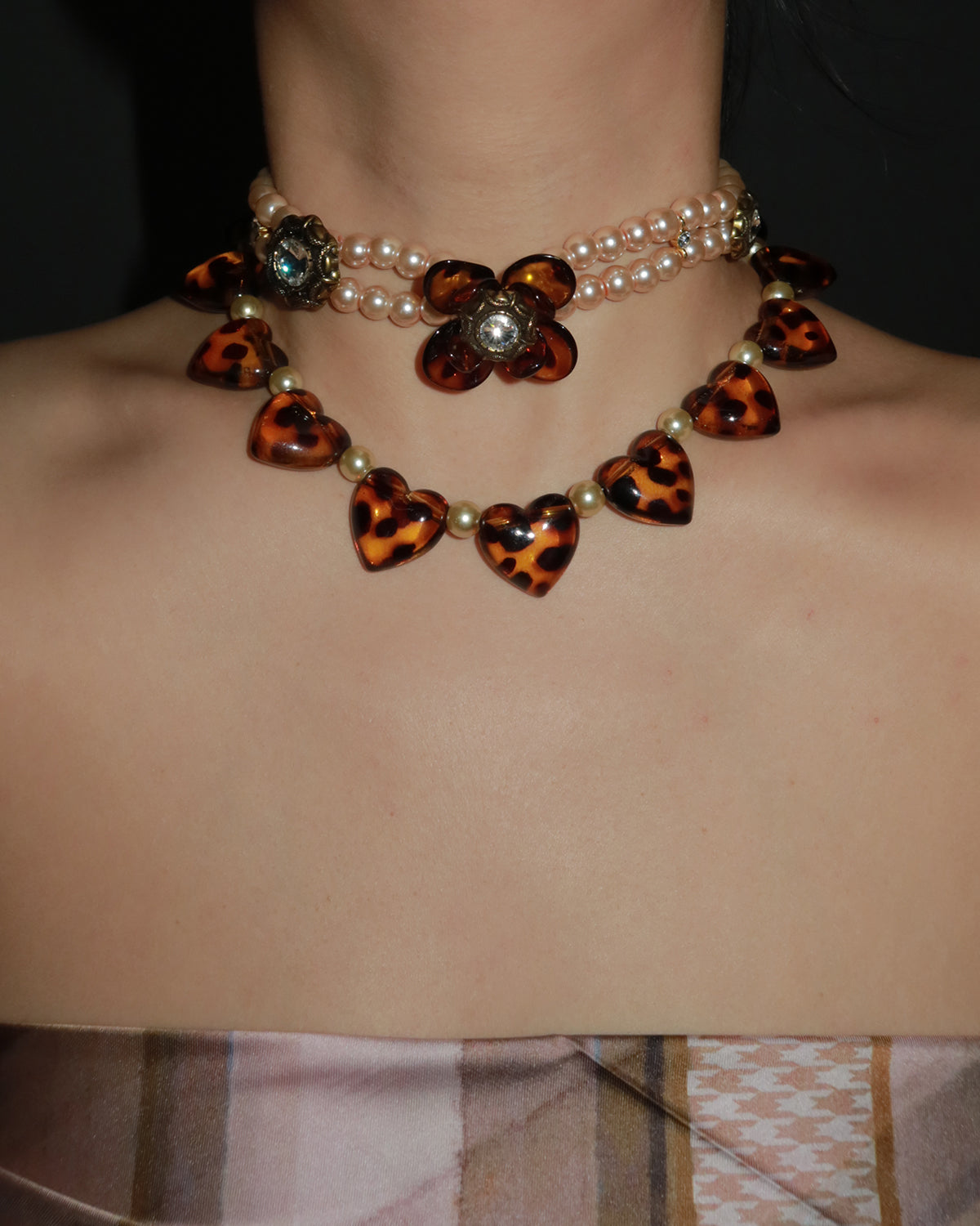 Florence Bold Leopard Hearts Pearl Necklace