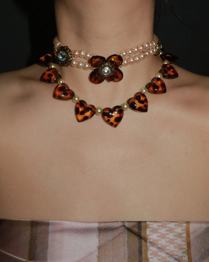 Florence Bold Leopard Hearts Pearl Necklace