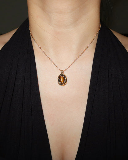 Elva Natural Tiger Eye Golden Pendant Necklace