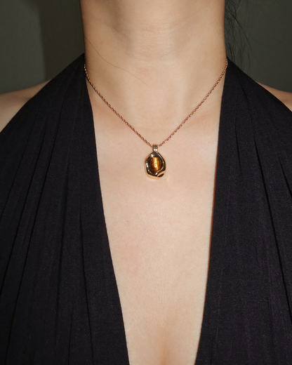 Elva Natural Tiger Eye Golden Pendant Necklace