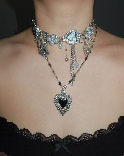 Jodie Sweet Bow Heart Pearl Clock Necklace