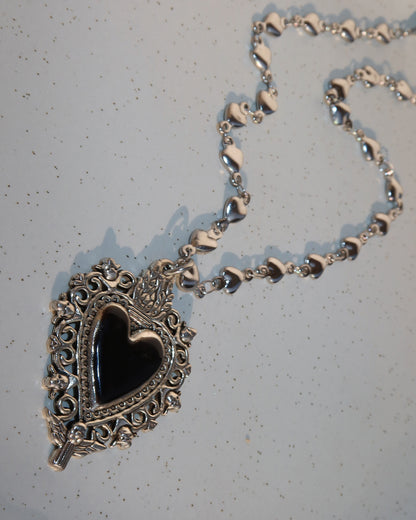 Cathy Vintage Black Heart Silver Pendant Necklace