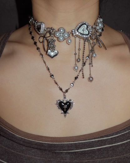 Jodie Sweet Bow Heart Pearl Clock Necklace